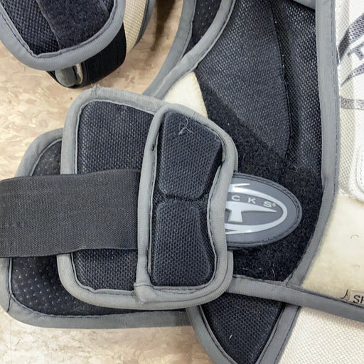 Used CCM Shoulder Pads Senior Medium