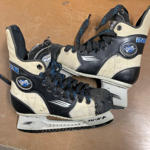 Used Bauer Vapor 8 3D Player Skates