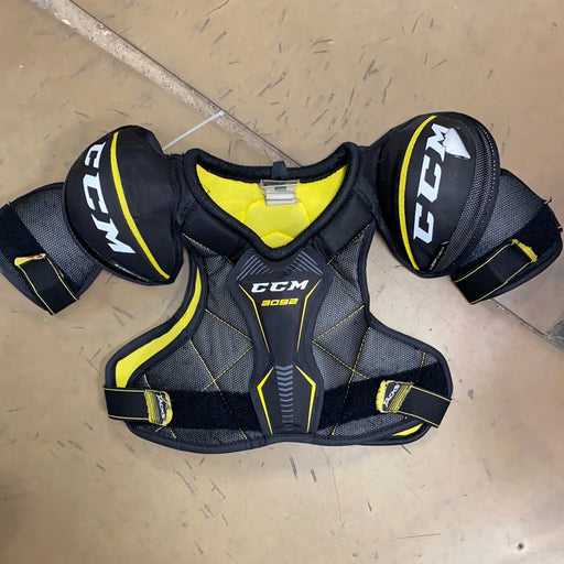 Used CCM 3092 Shoulder Pads Junior Medium