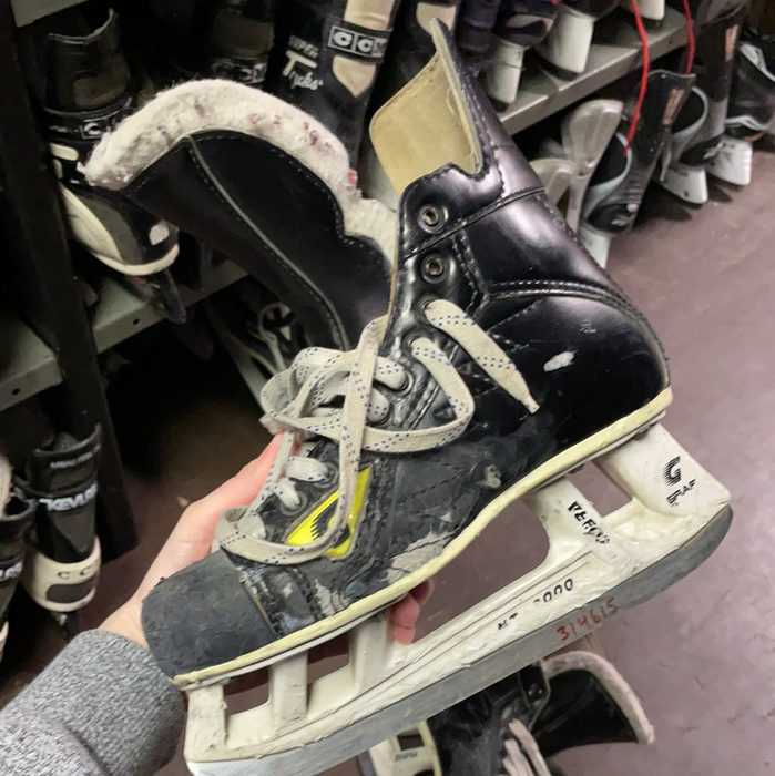 Used Graf Ultra 703 7D Player Skates