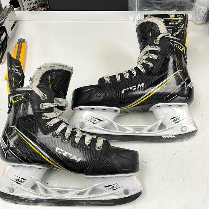 Used CCM SuperTacks AS1 5.5 Skate