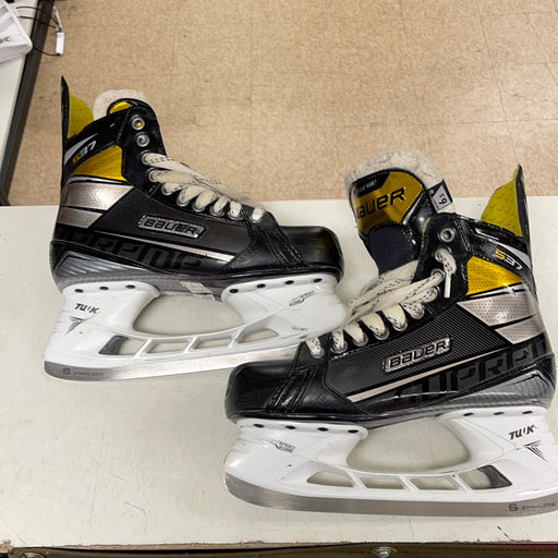 Used Bauer Supreme s37 6.5D Player Skates