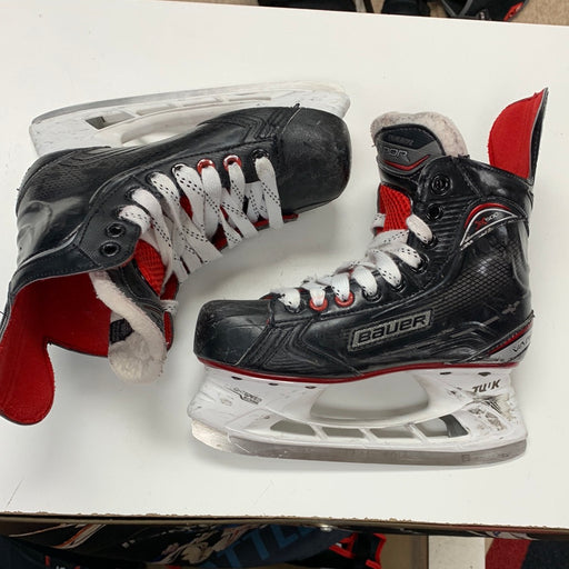 Used Bauer Vapor X500 Player Skates 3.5 EE