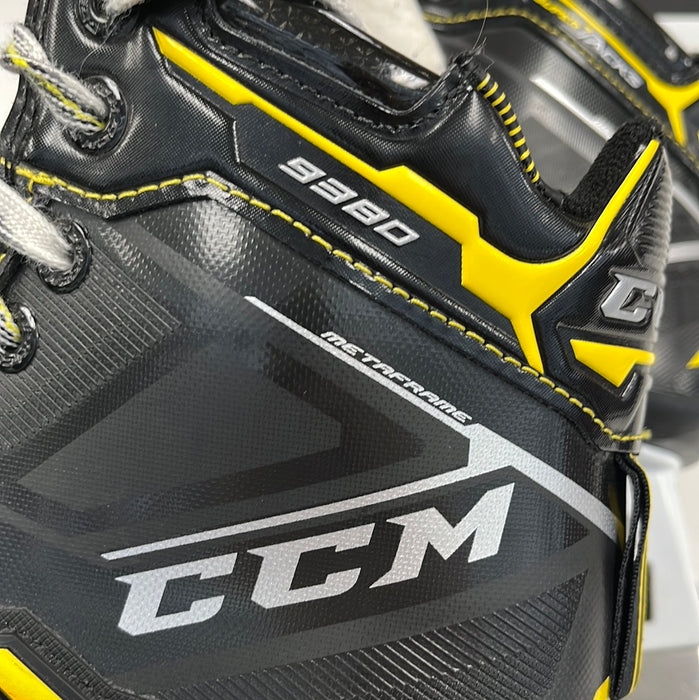 Used CCM Super Tacks 9380 7.5 Goal Skate