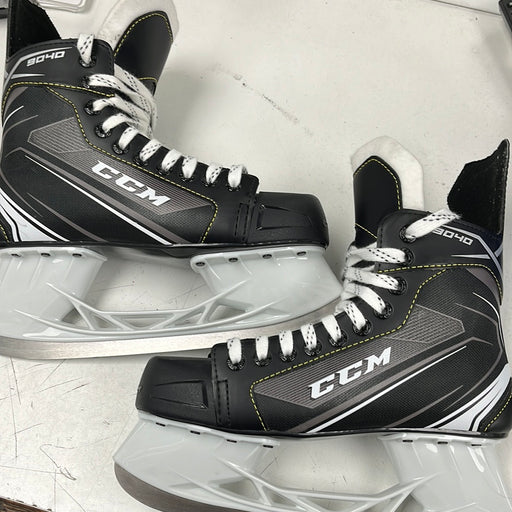 Used CCM Tacks 9040 7D Player Skate
