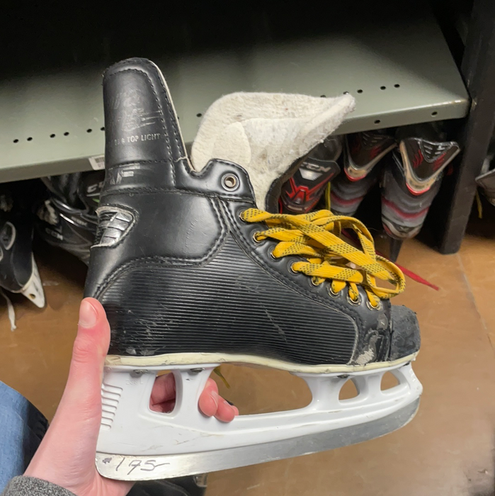 Used Graf Supra 705 4.5D Player Skates