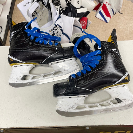 Used Bauer Supreme s180 5.5D Player Skates