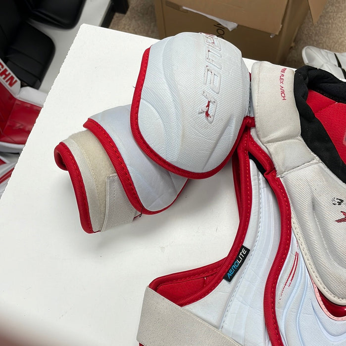 Used Bauer Vapor x900 Junior Large Shoulder Pads