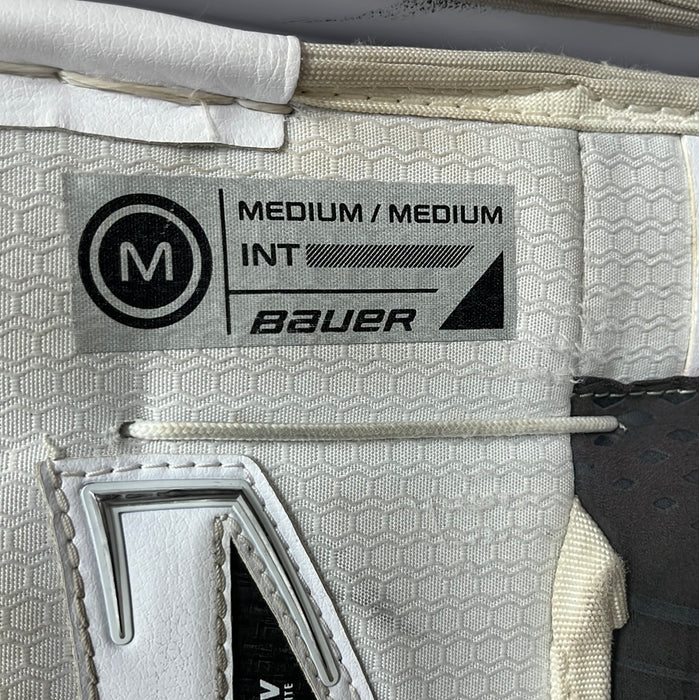 Used Bauer Vapor 2X Intermediate Medium 31” Goalie Pad