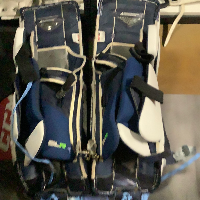Used Vaughn SLR Pro Carbon 34+2” Leg Pads