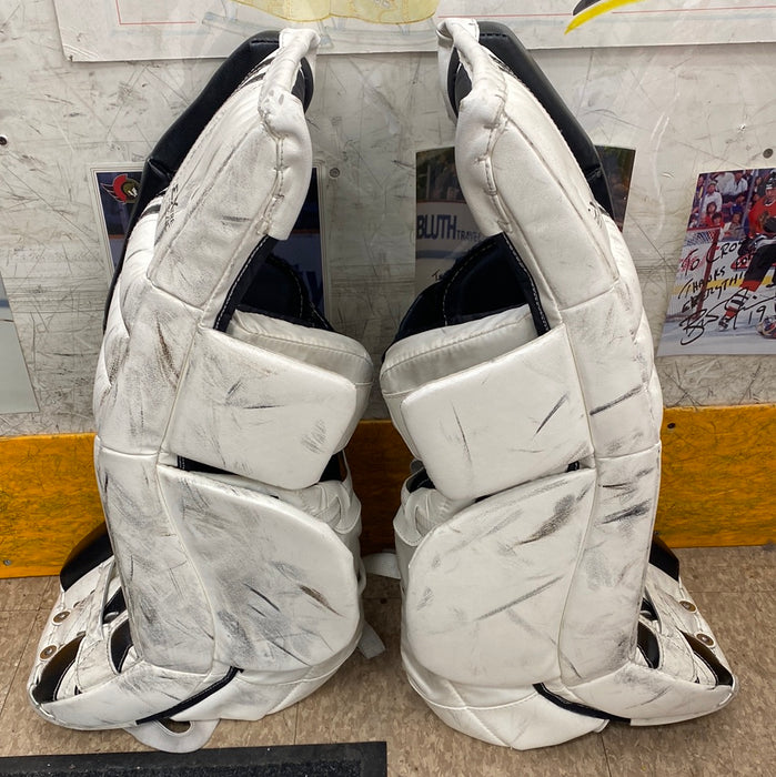 Used CCM Extreme Flex 400 26+1 Goal Pads