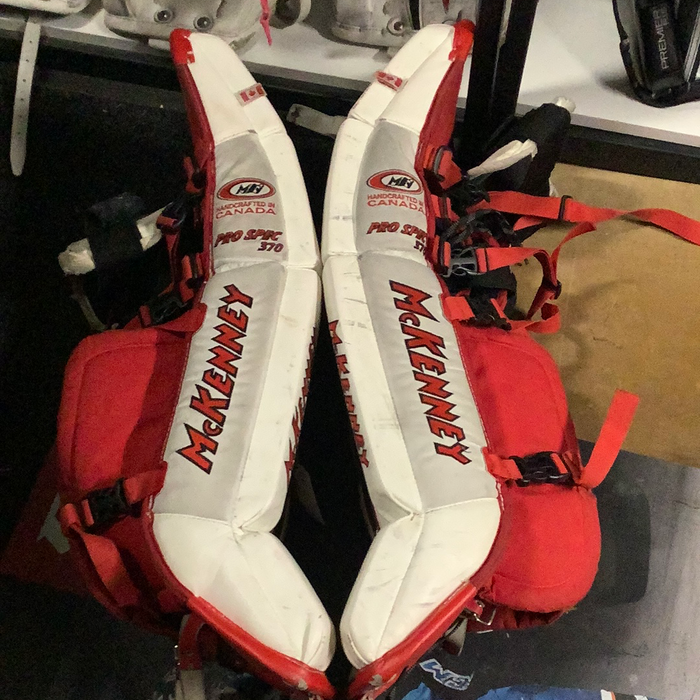 Used McKenney Pro Spec 370 30+1” Leg Pads