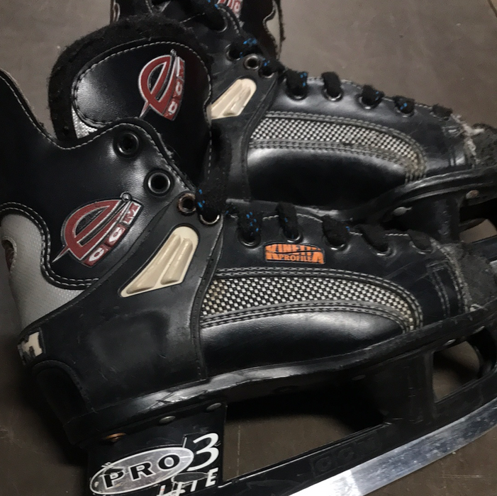 Used CCM EDGE 4.3 1D Skates