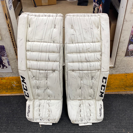 Used CCM Extreme Flex II 760 32+1 Goal Pads
