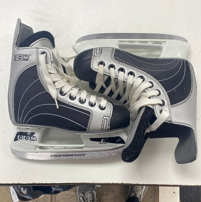Used CCM 232 Size 1 Skates
