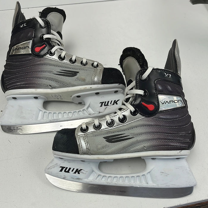 Used Bauer Vapor VI Youth 13.5 Skate
