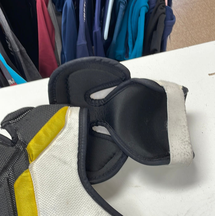 Used Bauer Supreme One40 Junior Small Shoulder Pads