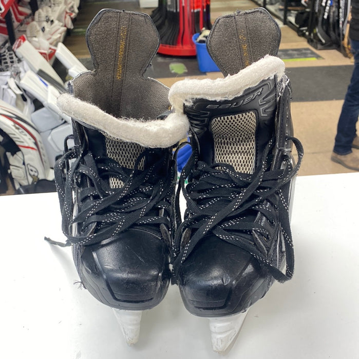 Used Bauer 180 Size 5 D Skates