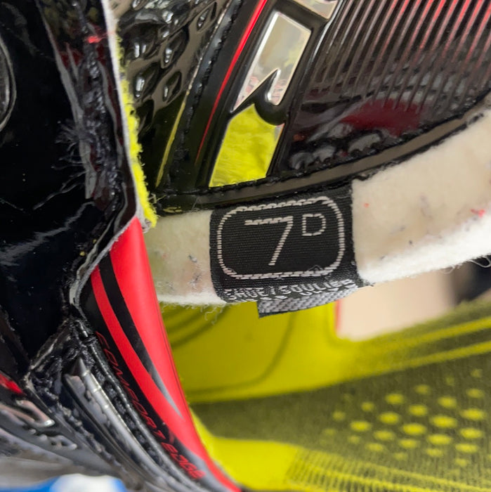 Used Bauer Vapor x2.9 7D Player Skates