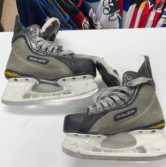 Used Bauer Supreme One70 4EE Player Skates