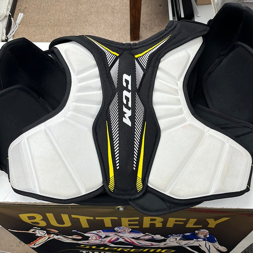 Used CCM Tacks 9060 Senior Medium Shoulder Pads