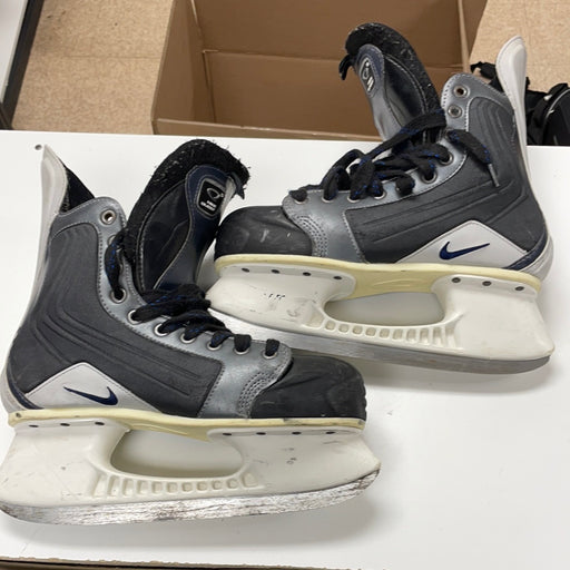 Used Nike Quest5 8.5 EE Player Skates