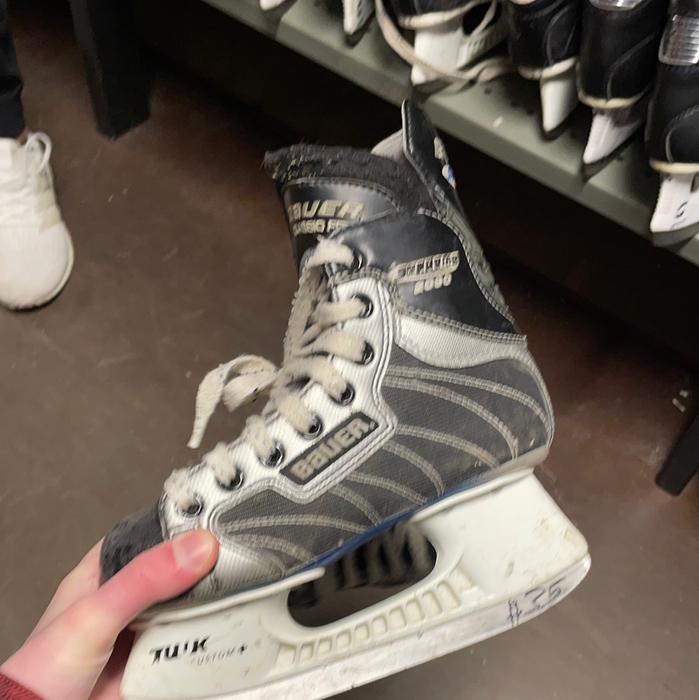 Used Bauer Supreme 2090 2D