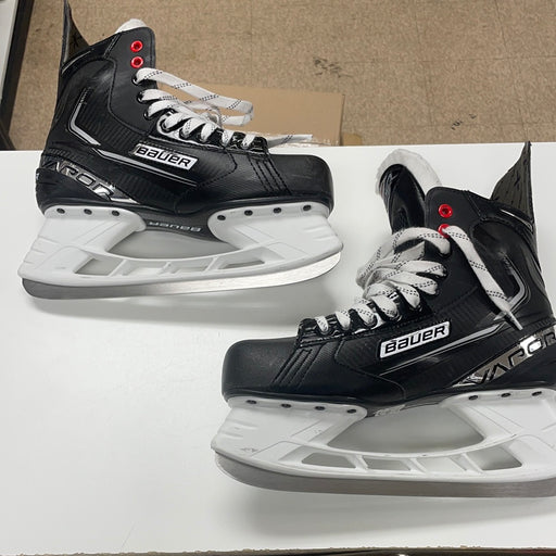Used Bauer Vapor x3.5 9.5D Player Skates