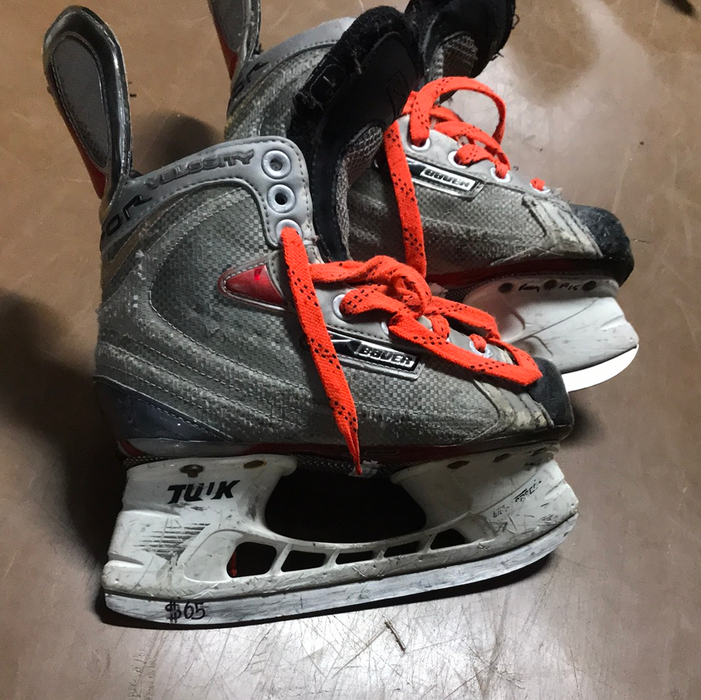 Used Bauer Vapor Velocity 1D Skates