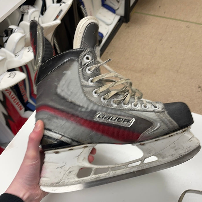 Used Bauer Vapor x7.0 8.5 EE Player Skates