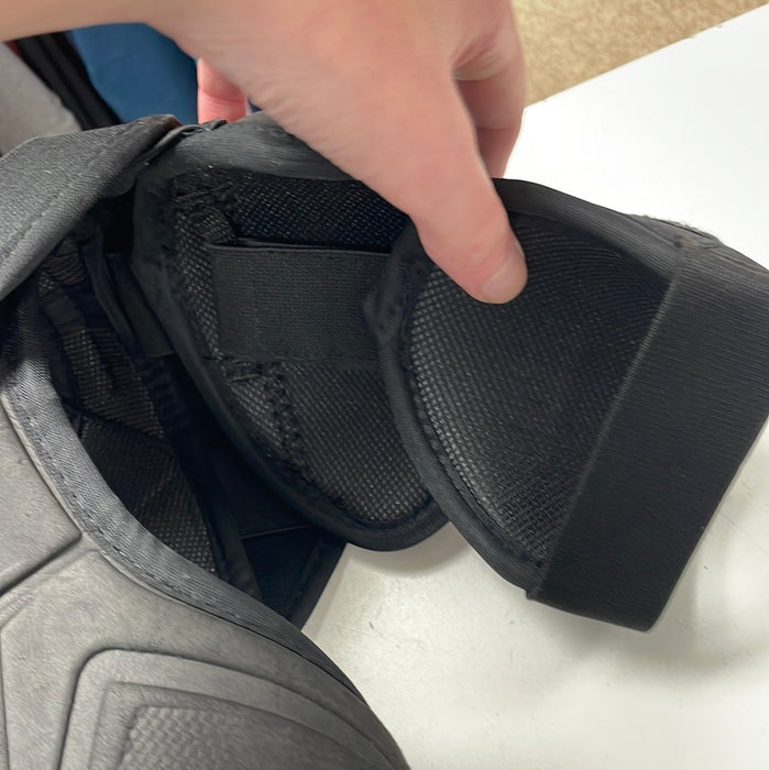 Used CCM RBZ 130 Junior Small Shoulder Pads