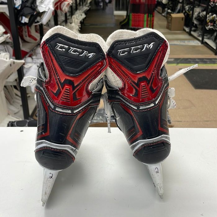 Used CCM JetSpeed FT380 2D Player Skates