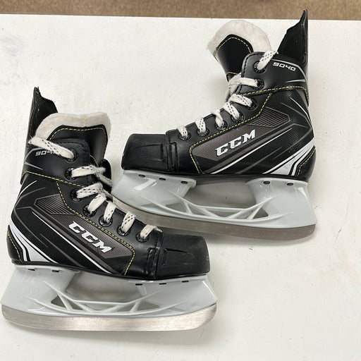 Used CCM Tacks 9040 12Y Player Skate