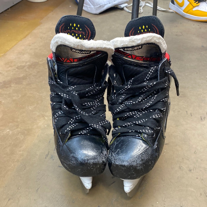 Used Bauer 2X Youth 12 D Player Skates