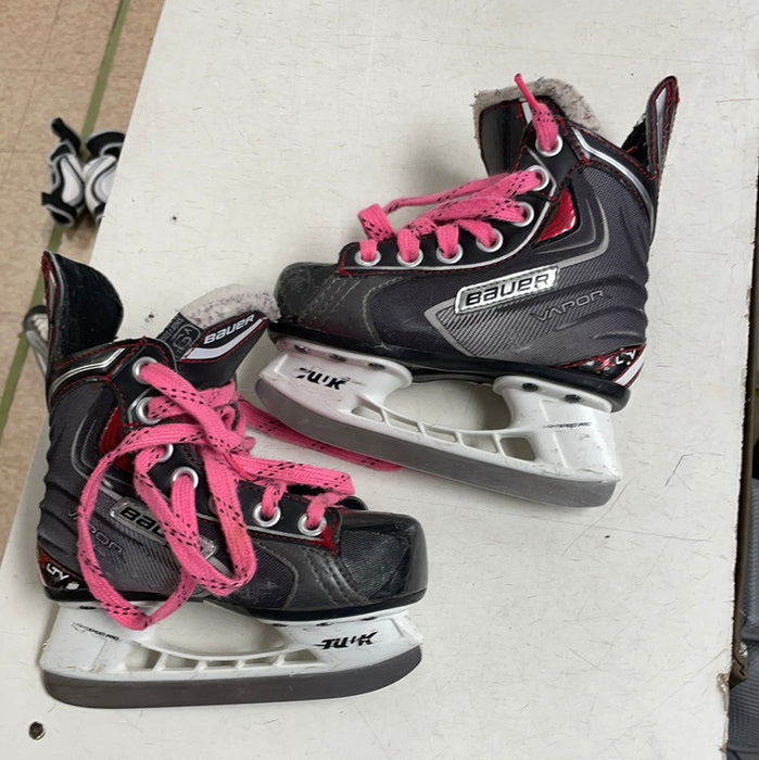 Used Bauer Vapor xLTY 9D Youth Skates