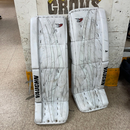 Used Vaughn V7 31”+2” Goalie Pads