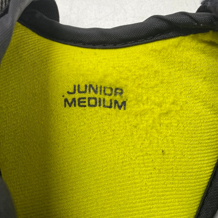 Used Bauer Supreme s27 Junior Medium Chest Protector