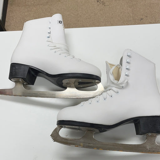 Used CCM 30 8D Women’s Figure Skates