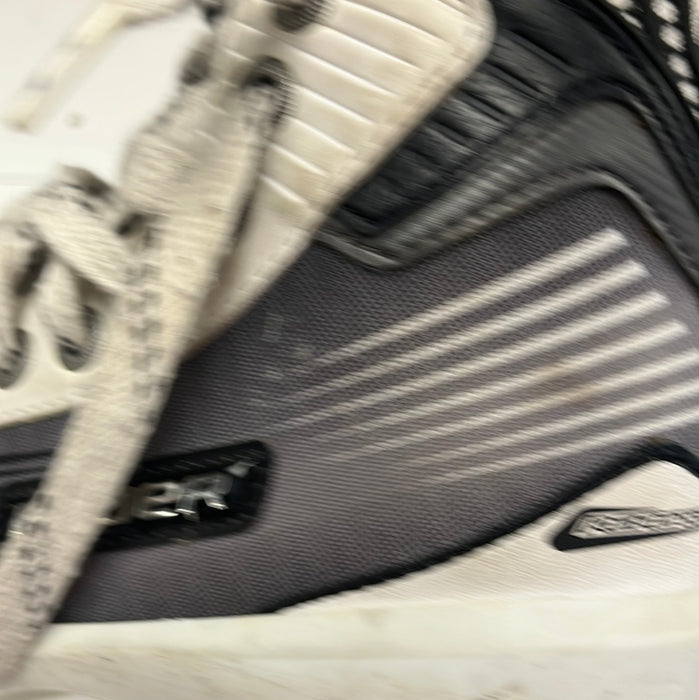 Used Bauer Reactor 4000 5.5D Goal Skate