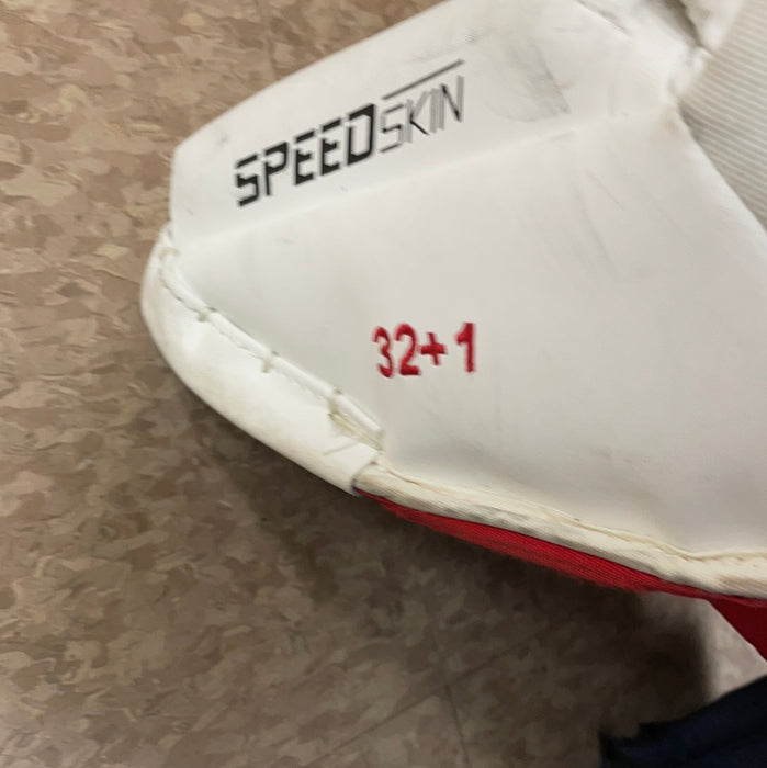 Used CCM Extreme Flex E4.9 32”+1” Leg Pads