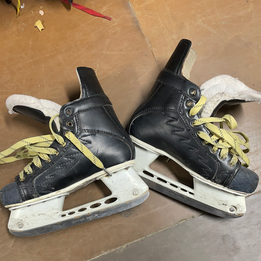 Used Graf Supra 703 4D Player Skates