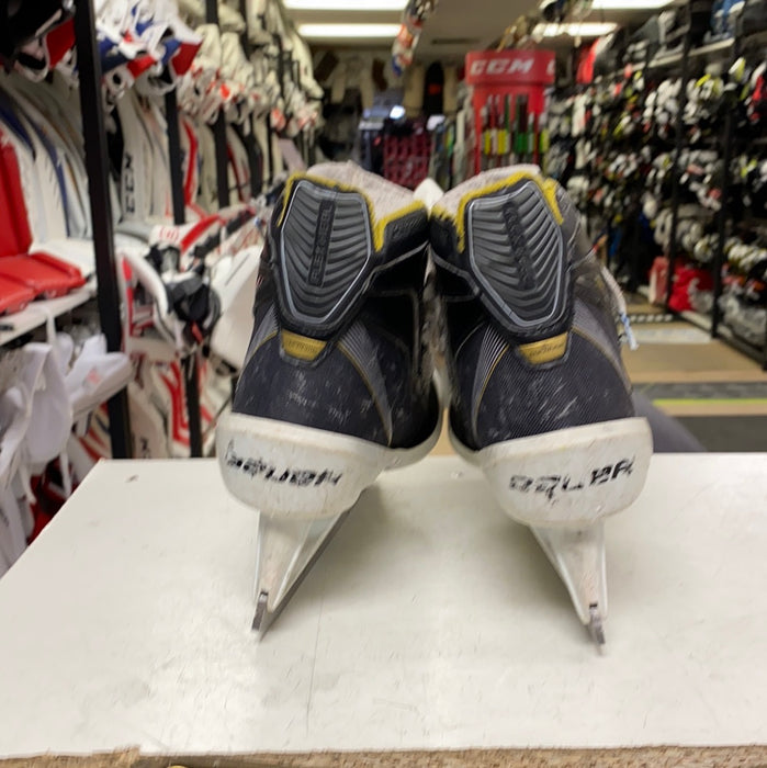 Used Bauer Supreme One80 Youth Goal Skate Size 13D