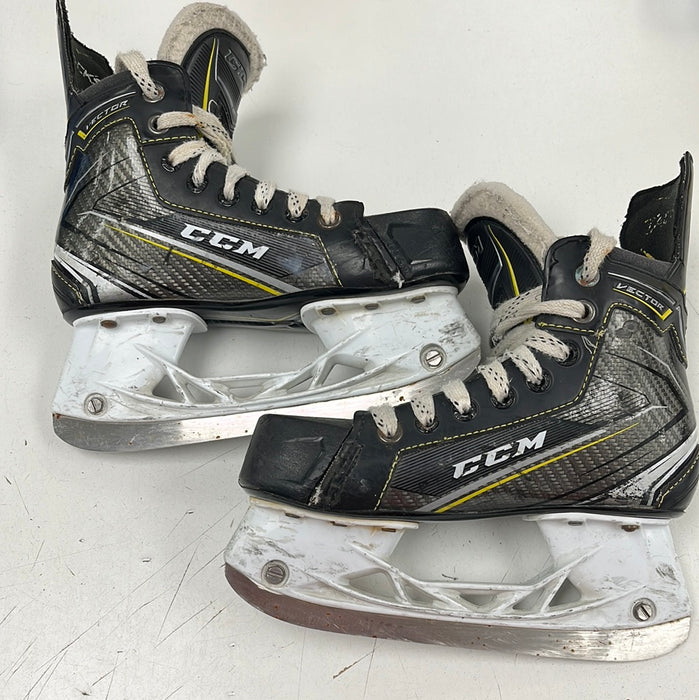 Used CCM Tacks Vector 1.5D Player Skates