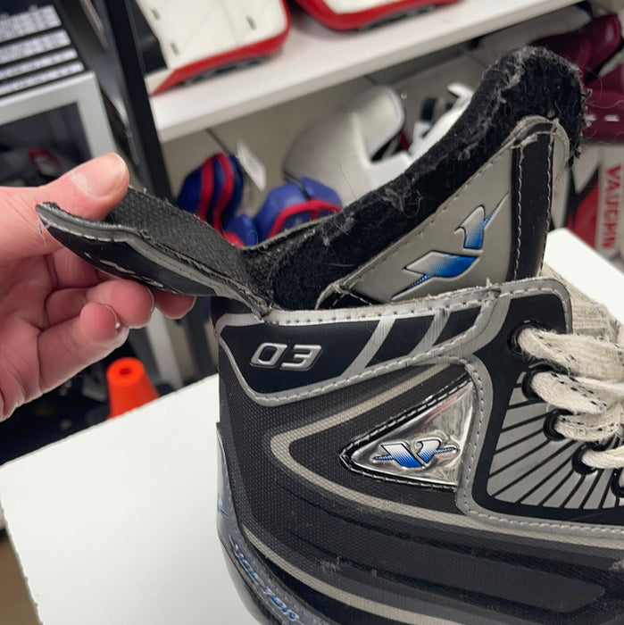 Used CCM Vector 03 7D Player Skates
