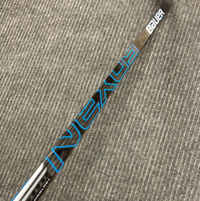 Bauer Nexus 2900 Senior Hockey Stick