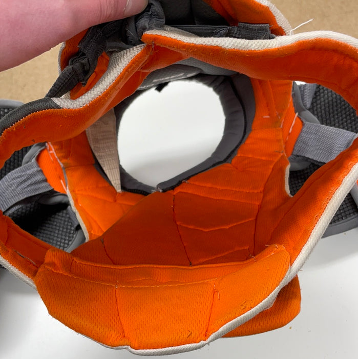 Used Easton Mako Junior Small Shoulder Pads