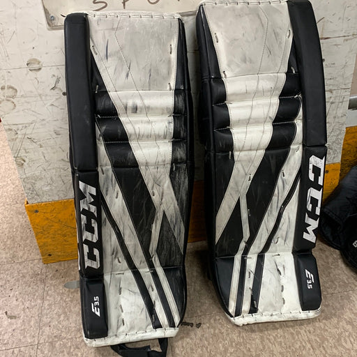 Used CCM E3.5 Leg Pads 28"+1"