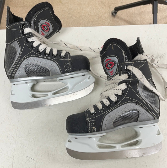 Used Easton Synergy500 8D Youth Skates
