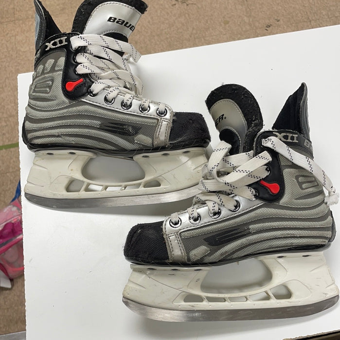 Used Bauer Vapor XII 1.5D Player Skates