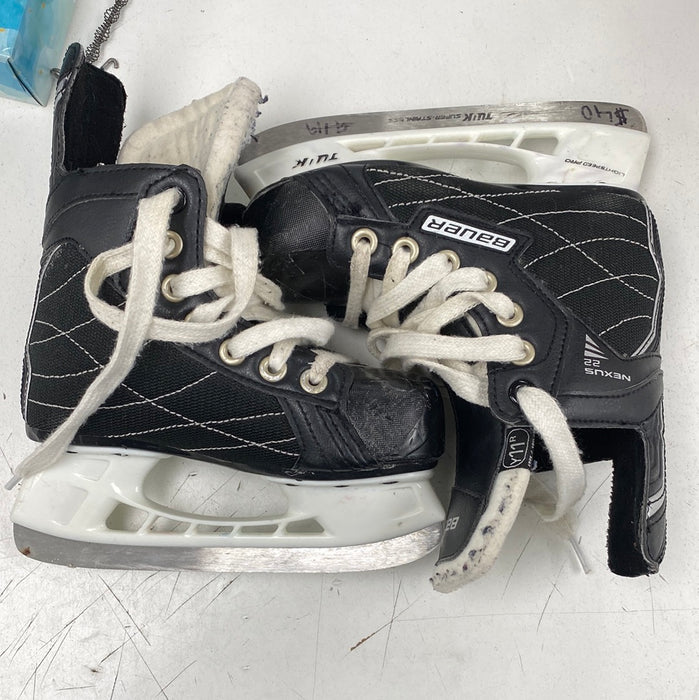Used Bauer Nexus 22 Size 11 Youth Skates